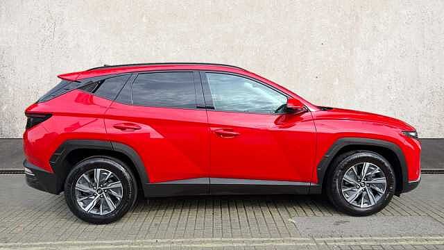 Hyundai TUCSON 1.6 T-GDi SE Connect SUV 5dr Petrol Manual Euro 6 (s/s) (150 ps) Engine Red