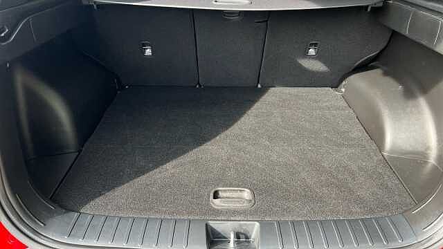 Hyundai TUCSON 1.6 T-GDi SE Connect SUV 5dr Petrol Manual Euro 6 (s/s) (150 ps) Engine Red