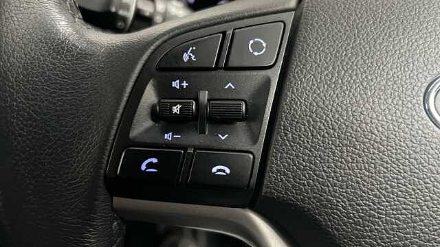 Hyundai TUCSON 1.6 CRDi MHEV Premium SE SUV 5dr Diesel Hybrid DCT Euro 6 (s/s) (136 ps) Blue