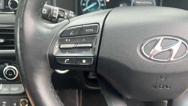 Hyundai KONA 1.6 h-GDi Ultimate SUV 5dr Petrol Hybrid DCT Euro 6 (s/s) (141 ps)