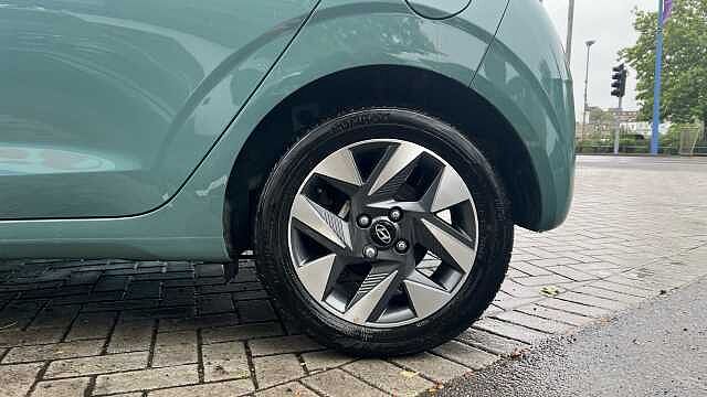 Hyundai i10 1.0 Advance Hatchback 5dr Petrol Auto Euro 6 (s/s) (63 ps)