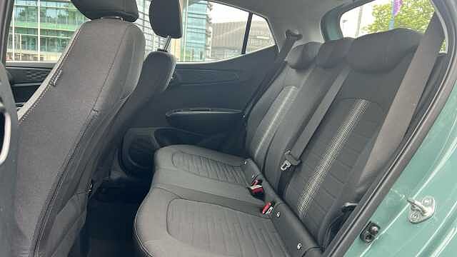 Hyundai i10 1.0 Advance Hatchback 5dr Petrol Auto Euro 6 (s/s) (63 ps)