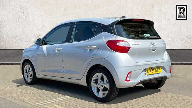 Hyundai i10 1.0 SE Connect Hatchback 5dr Petrol Manual Euro 6 (s/s) (67 ps)