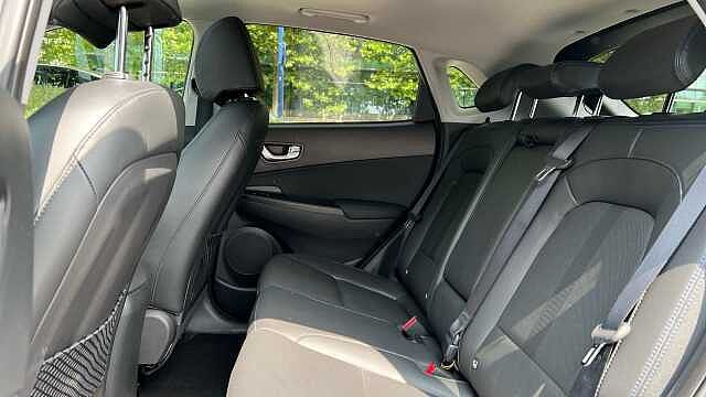 Hyundai KONA 64kWh Ultimate SUV 5dr Electric Auto (10.5kW Charger) (204 ps)