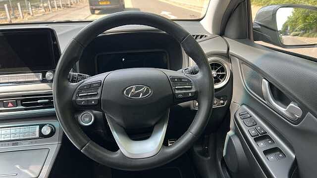 Hyundai KONA 64kWh Ultimate SUV 5dr Electric Auto (10.5kW Charger) (204 ps)
