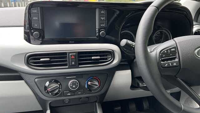 Hyundai i10 1.0 Premium Hatchback 5dr Petrol Manual Euro 6 (s/s) (67 ps)