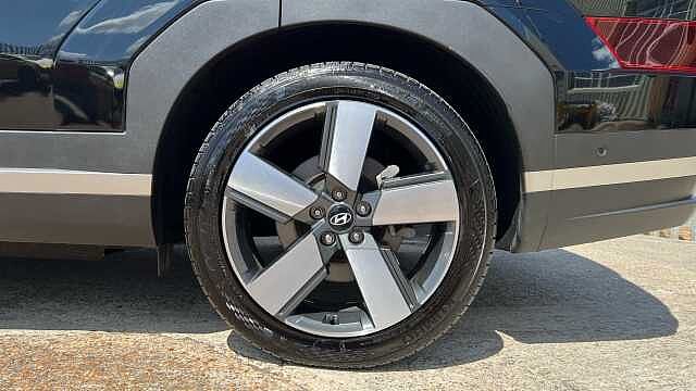 Hyundai SANTA FE 1.6 h T-GDi Ultimate SUV 5dr Petrol Hybrid Auto 4WD Euro 6 (s/s) (7Seat) (215 ps Black