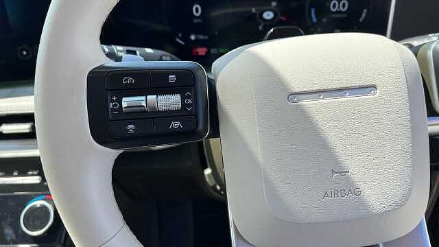 Hyundai SANTA FE 1.6 h T-GDi Ultimate SUV 5dr Petrol Hybrid Auto 4WD Euro 6 (s/s) (7Seat) (215 ps Black