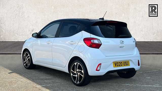 Hyundai i10 1.2 Premium Hatchback 5dr Petrol Manual Euro 6 (s/s) (84 ps)