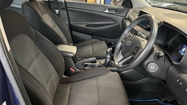 Hyundai TUCSON 1.6 GDi S Connect SUV 5dr Petrol Manual Euro 6 (s/s) (132 ps)