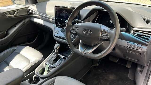 Hyundai IONIQ 1.6 h-GDi Premium SE Hatchback 5dr Petrol Hybrid DCT Euro 6 (s/s) (141 ps)