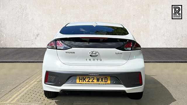 Hyundai IONIQ 1.6 h-GDi Premium SE Hatchback 5dr Petrol Hybrid DCT Euro 6 (s/s) (141 ps)
