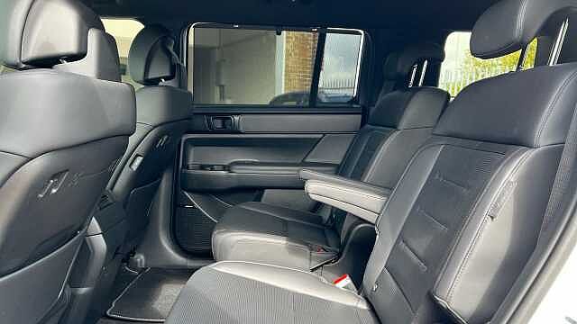 Hyundai Santa Fe 1.6 T-GDi 13.8kWh Calligraphy SUV 5dr Petrol Plug-in Hybrid Auto 4WD Euro 6 (s/s