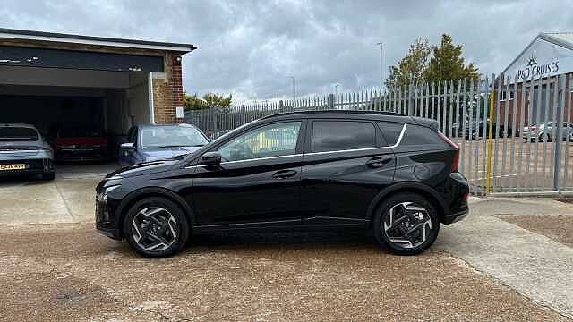 Hyundai BAYON 1.0 T-GDi Tech Line SUV 5dr Petrol DCT Euro 6 (s/s) (90 ps) PHANTOM BLACK