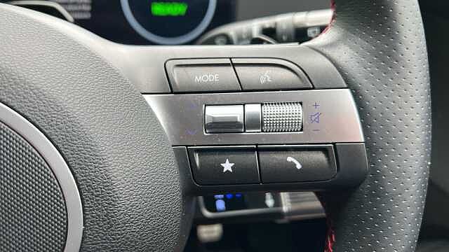 Hyundai KONA 1.6 h-GDi N Line SUV 5dr Petrol Hybrid DCT Euro 6 (s/s) (129 ps) White