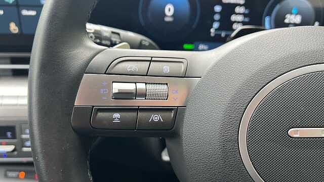Hyundai KONA 65.4kWh Advance SUV 5dr Electric Auto (218 ps) Ecotronic Grey