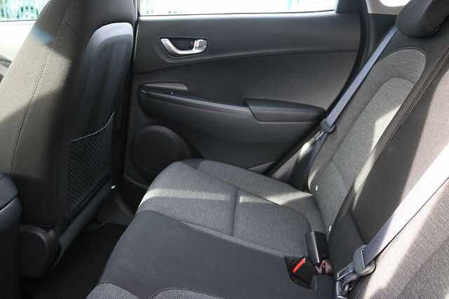 Hyundai KONA 100kW SE Connect 39kWh 5dr Auto