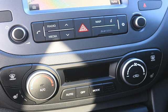Hyundai i10 1.2 Premium SE 5dr