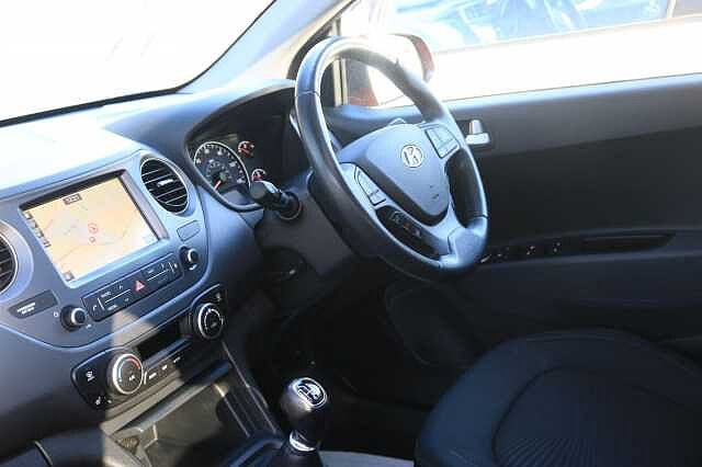 Hyundai i10 1.2 Premium SE 5dr