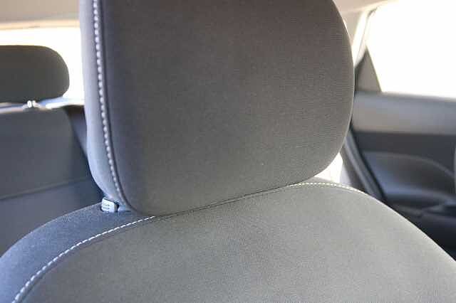 Hyundai KONA 1.0T Advance 5dr