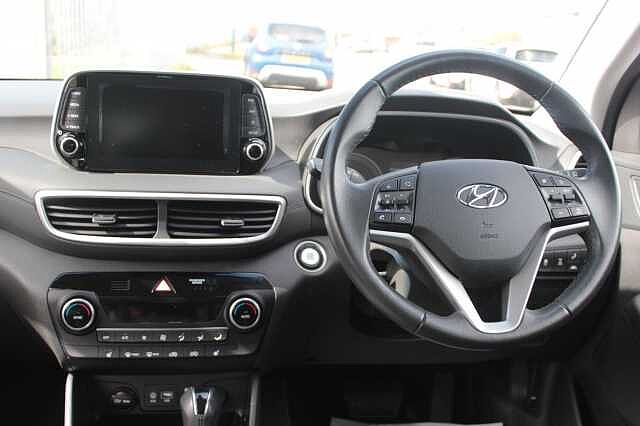 Hyundai TUCSON 2.0 CRDi 48V MHD Premium 5dr 4WD DCT Red