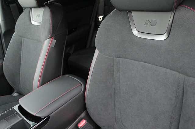 Hyundai TUCSON 1.6T 239 Hybrid N Line 5dr Auto White