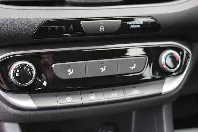 Hyundai I30 1.0T GDi SE Connect 5dr DCT Black