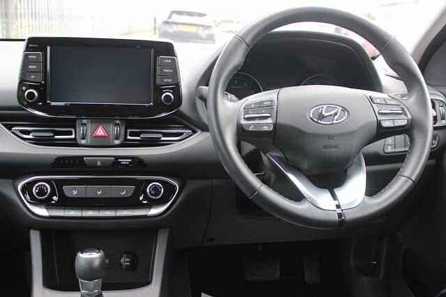 Hyundai I30 1.0T GDi SE Connect 5dr DCT Black