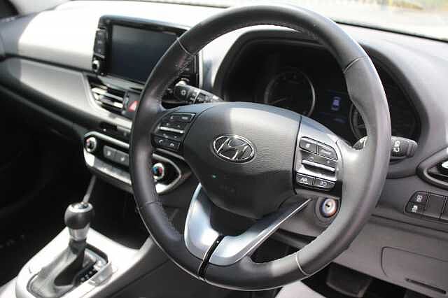 Hyundai I30 1.0T GDi SE Connect 5dr DCT Black