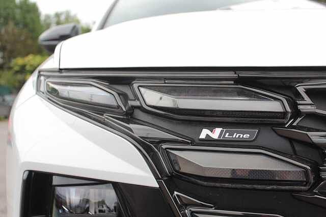 Hyundai TUCSON 1.6T 239 Hybrid N Line 5dr Auto White