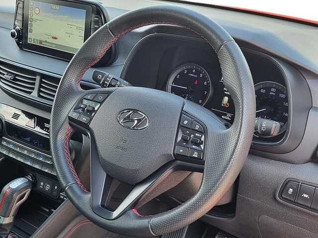 Hyundai TUCSON 1.6 TGDi 177 N Line 5dr 2WD DCT Red