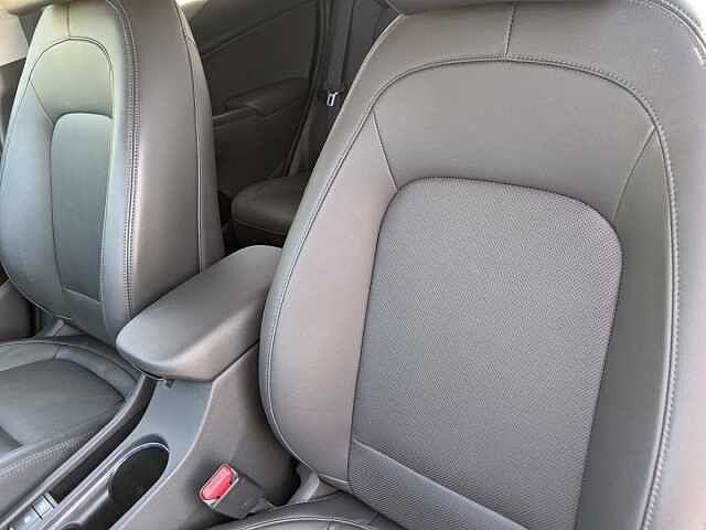 Hyundai KONA 1.6 GDi Hybrid Ultimate 5dr DCT