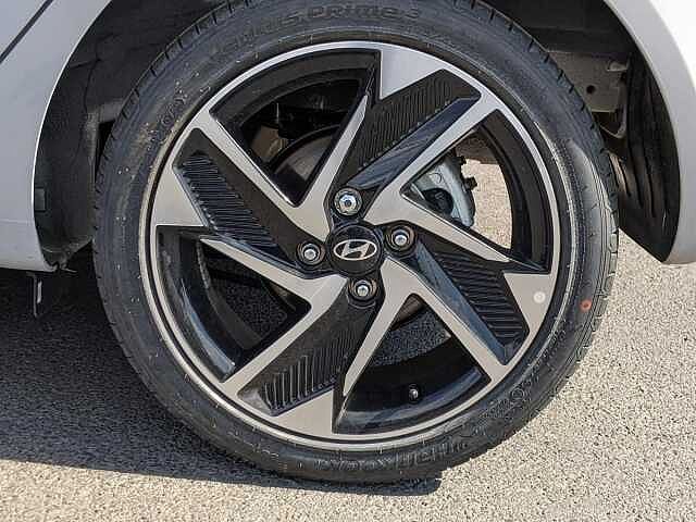 Hyundai i10 1.2 [79] Premium 5dr Auto [Nav]