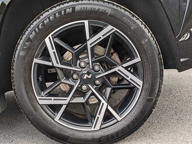 Hyundai TUCSON 1.6T Hybrid N Line 5dr Auto Black
