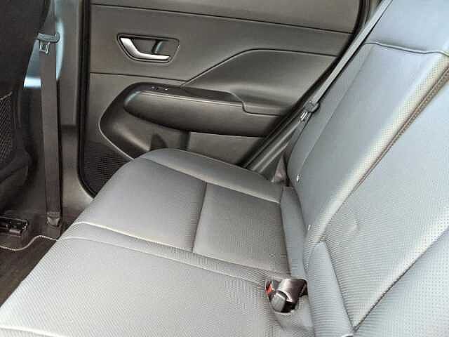 Hyundai KONA 1.6 GDi Hybrid Ultimate 5dr DCT White