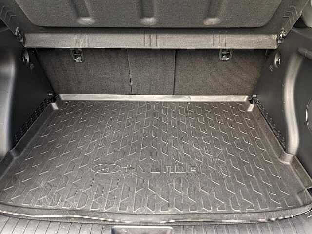 Hyundai KONA 1.6 GDi Hybrid Ultimate 5dr DCT White