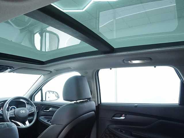 Hyundai SANTA FE 1.6 T-GDi 13.8kWh Ultimate SUV 5dr Petrol Plug-in Hybrid Auto 4WD Euro 6 (s/s) ( White
