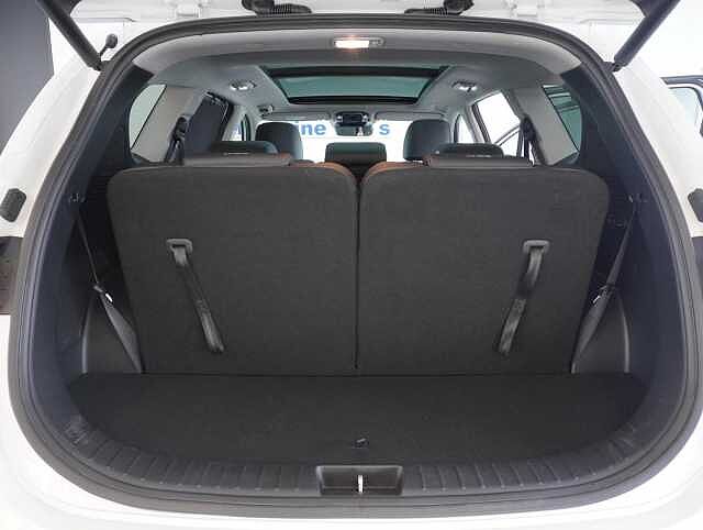 Hyundai SANTA FE 1.6 T-GDi 13.8kWh Ultimate SUV 5dr Petrol Plug-in Hybrid Auto 4WD Euro 6 (s/s) ( White