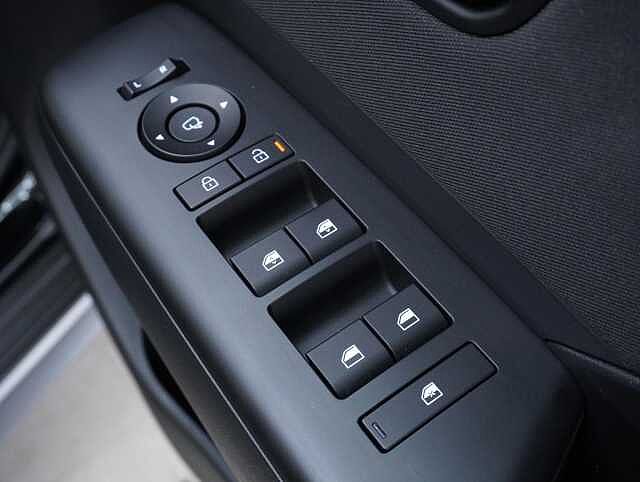Hyundai KONA 1.6 h-GDi N Line SUV 5dr Petrol Hybrid DCT Euro 6 (s/s) (129 ps) Abyss Black
