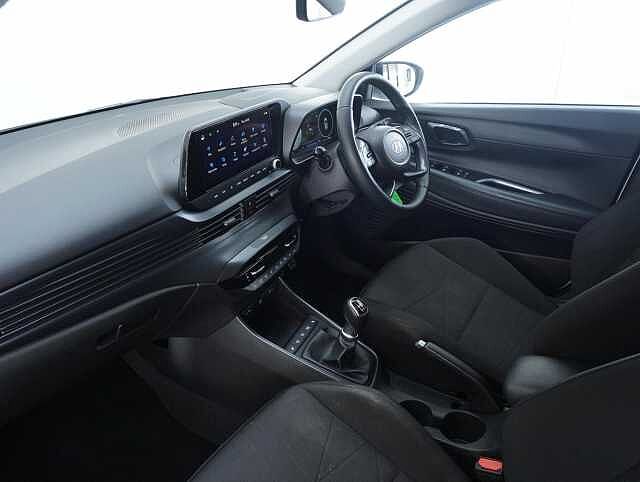 Hyundai BAYON 1.0 T-GDi MHEV Premium SUV 5dr Petrol Hybrid Manual Euro 6 (s/s) (120 ps) Atlas White