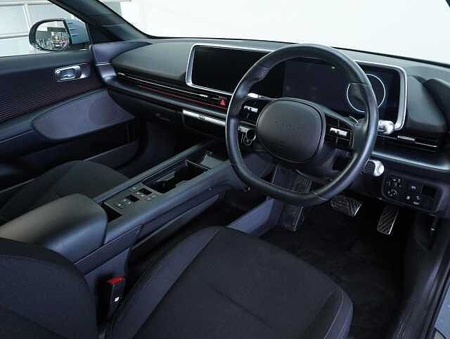 Hyundai IONIQ 6 77.4kWh Premium Saloon 4dr Electric Auto AWD (325 ps) Transmission Blue