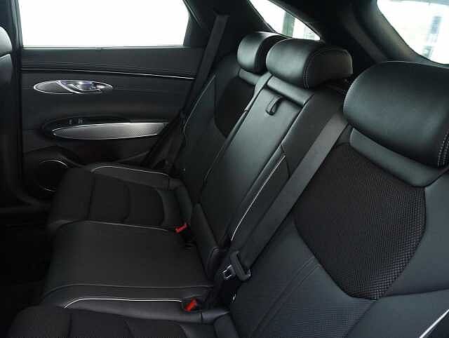 Genesis GV70 2.2D Sport SUV 5dr Diesel Auto 4WD Euro 6 (s/s) (201 ps)