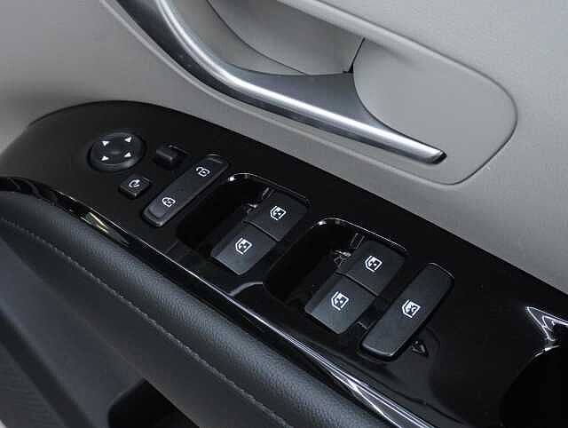 Hyundai TUCSON 1.6 T-GDi 13.8kWh Ultimate SUV 5dr Petrol Plug-in Hybrid Auto 4WD Euro 6 (s/s) ( Shimmering Silver