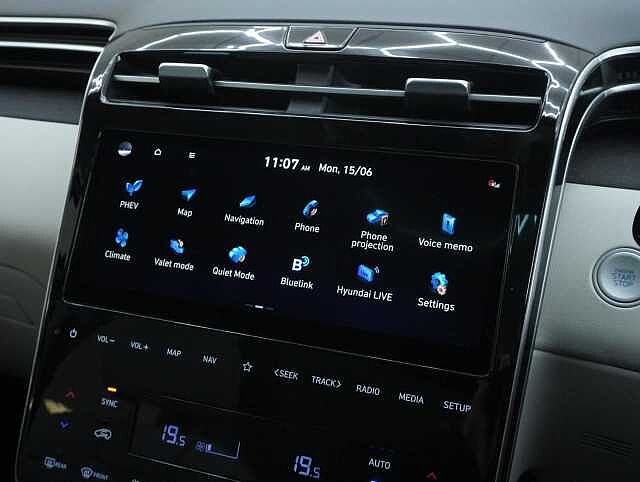 Hyundai TUCSON 1.6 T-GDi 13.8kWh Ultimate SUV 5dr Petrol Plug-in Hybrid Auto 4WD Euro 6 (s/s) ( Shimmering Silver