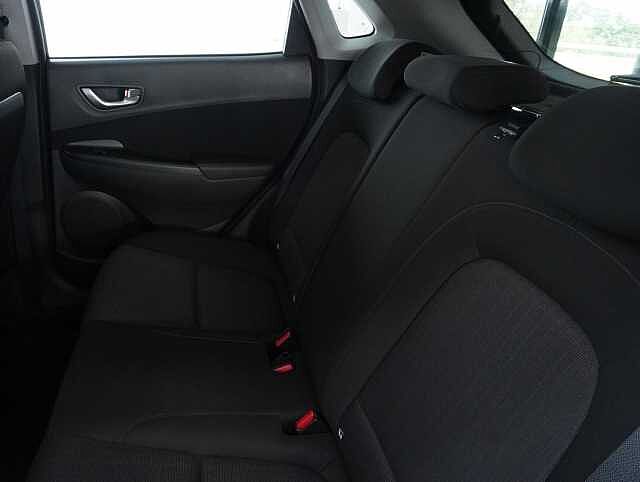 Hyundai KONA 1.6 h-GDi Premium SUV 5dr Petrol Hybrid DCT Euro 6 (s/s) (141 ps)