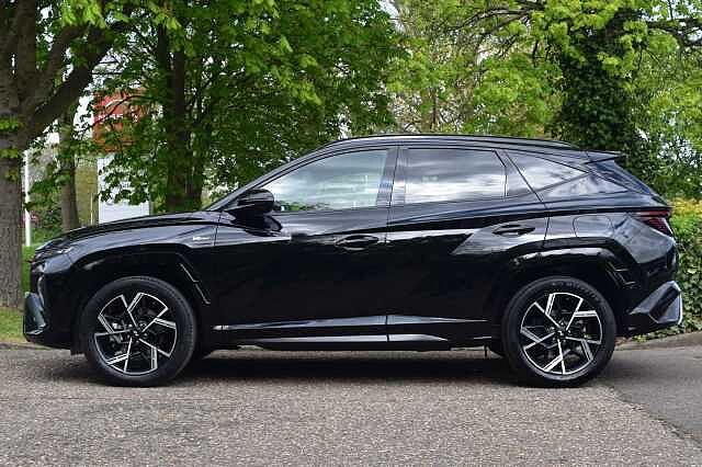 Hyundai TUCSON 1.6T Hybrid N Line S 5dr Auto Black