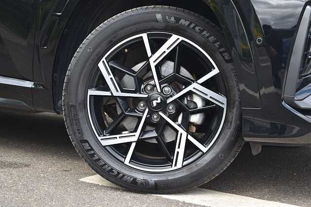 Hyundai TUCSON 1.6T Hybrid N Line S 5dr Auto Black