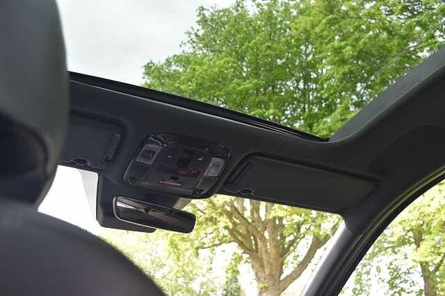 Hyundai TUCSON 1.6T Hybrid N Line S 5dr Auto Black
