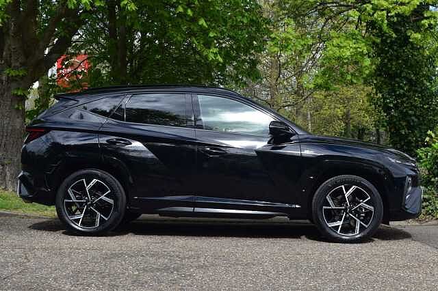 Hyundai TUCSON 1.6T Hybrid N Line S 5dr Auto Black