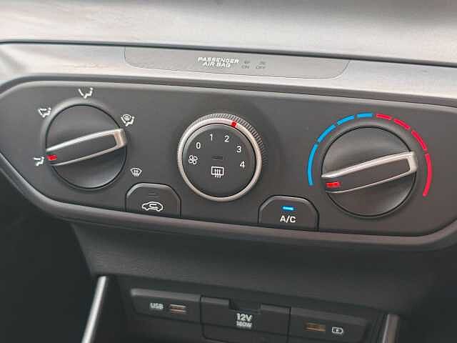 Hyundai I20 1.0T GDi 48V MHD SE Connect 5dr Blue